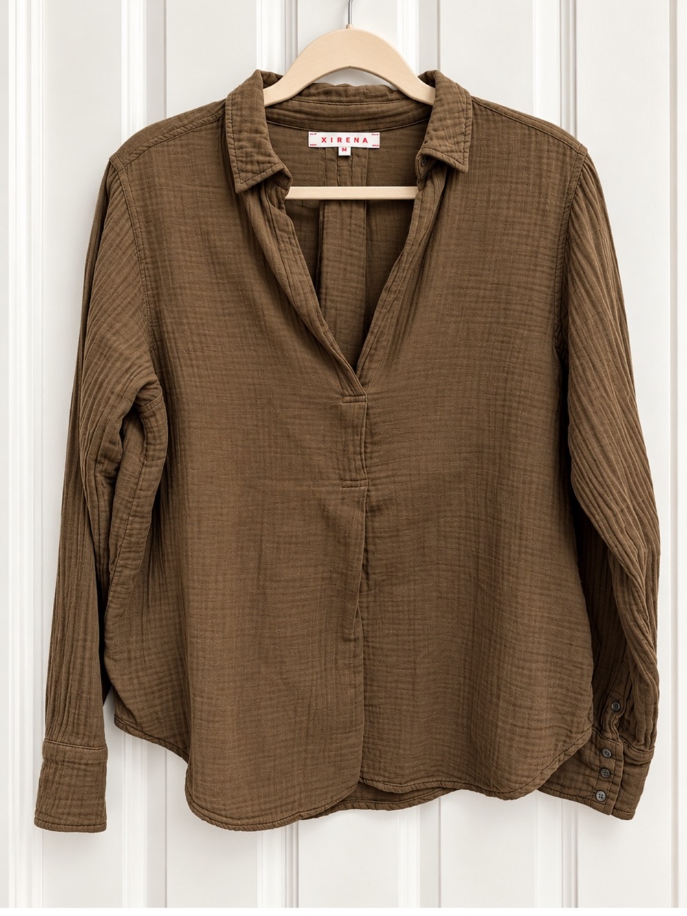 Xirena Cotton Gauze Popover Henley Shirt Olive Green Brown M